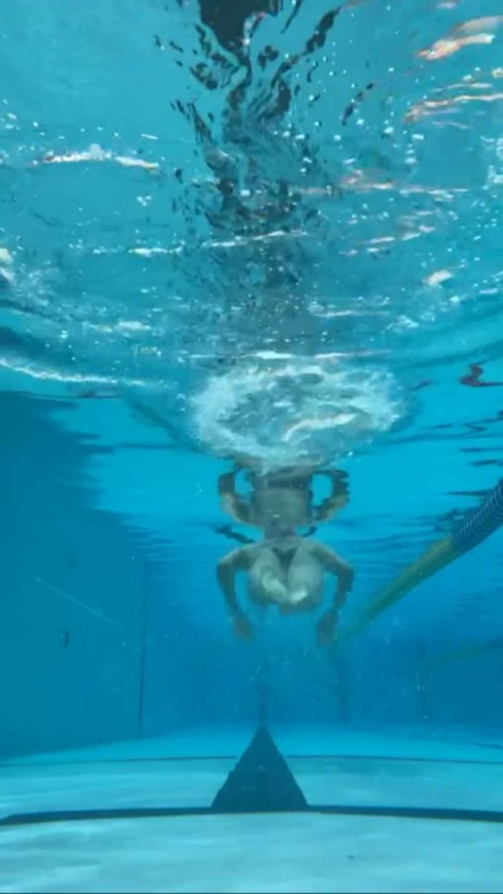 [男性] 女性用競泳水着画像掲示板へ投稿されたまりこ様の女性用競泳水着画像 No.16993033520001