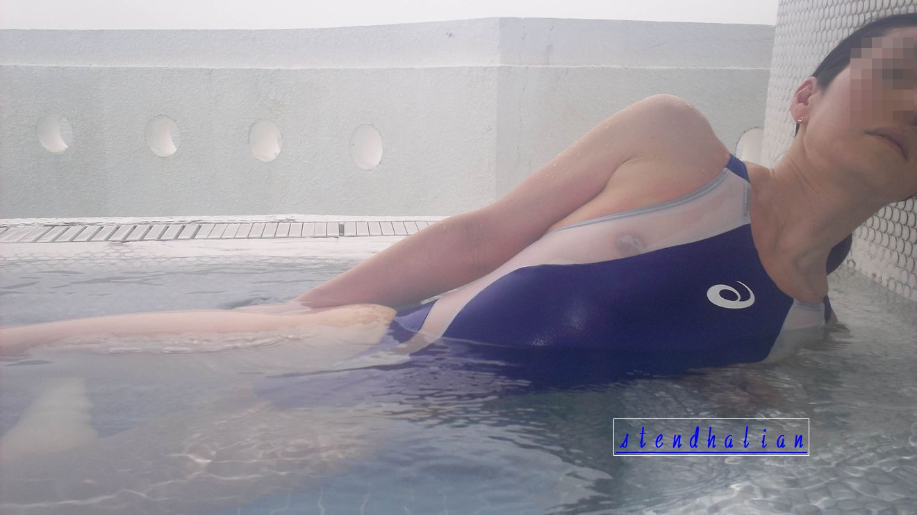 熟女 競泳水着画像掲示板へ投稿されたスタンダリアン様の熟女 競泳水着画像 No.15275830800074