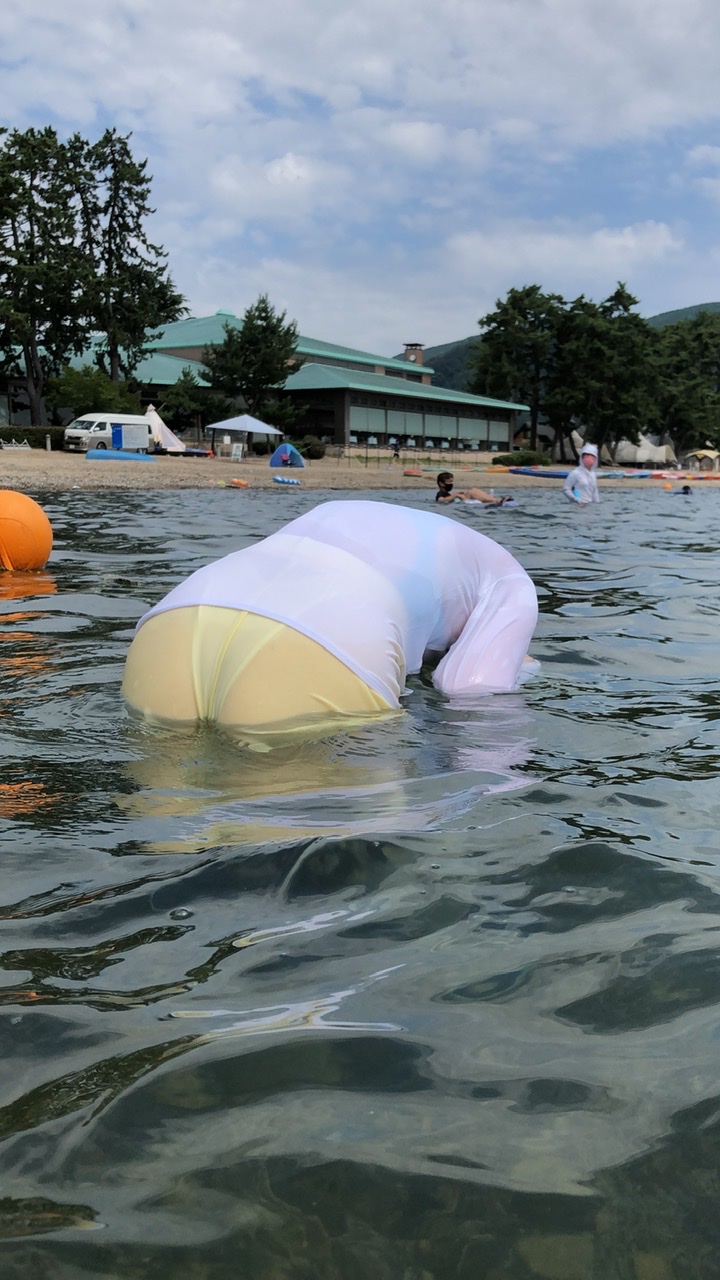 屋外 競泳水着画像掲示板へ投稿された◯積旦那様の屋外 競泳水着画像 No.16277437540008